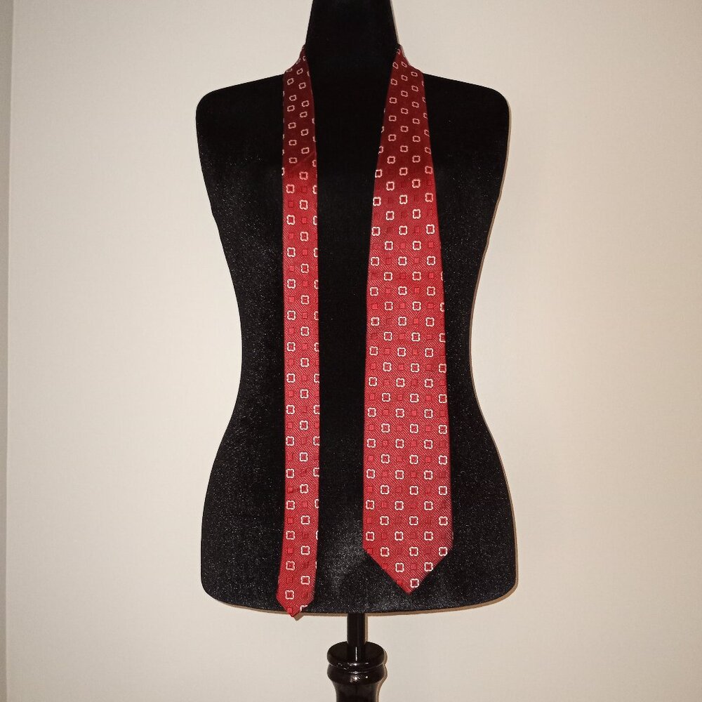 RED CREAM PATTERN SILK TIE LUXURY